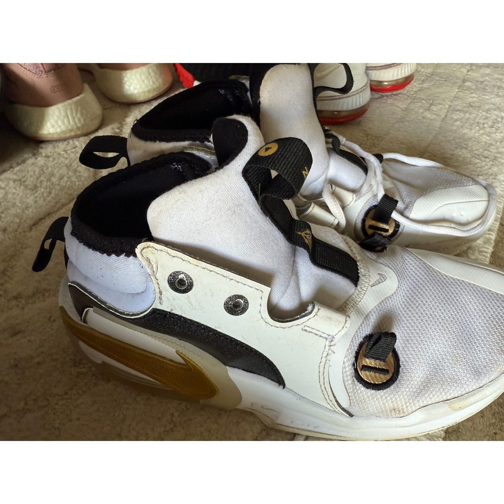 Nike Zoom Get Buckets Kids Basketball Shoes White/Gold Size‎ 4.5Y